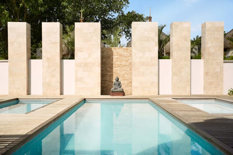 Spa outdoor pool